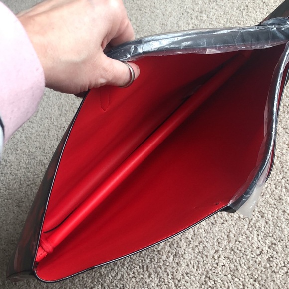 VICTORIA’S SECRET RED FLORAL TOTE BAG - Picture 4 of 4